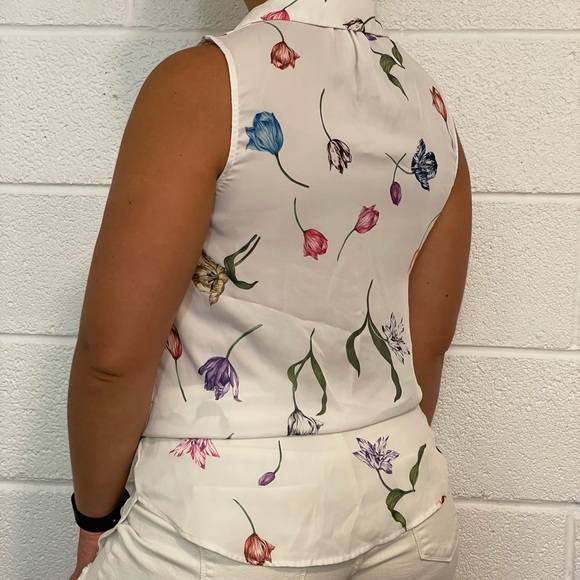 Floral sheer tank top blouse - Picture 2 of 2